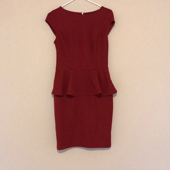 Dress - Picture 1 of 5